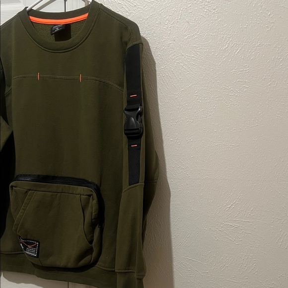 Men's Olive Green Crewneck Sweater with Pocket - Picture 5 of 7